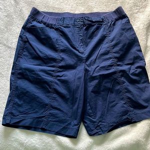 Chicos navy stretch shorts